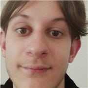 Étudiant enseignant le français a paris, déplacement ou visio.